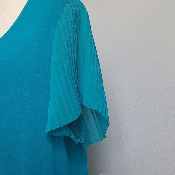 A NEW DAY TOP - Picture 3 of 10